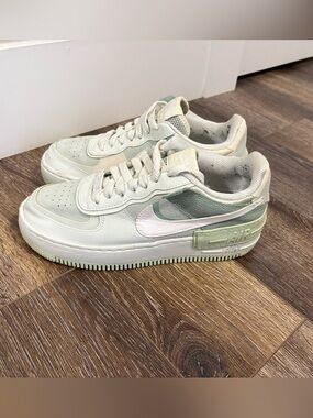 Nike Wmns Air Force 1 Shadow 'Pistachio Frost' Sz 6.5